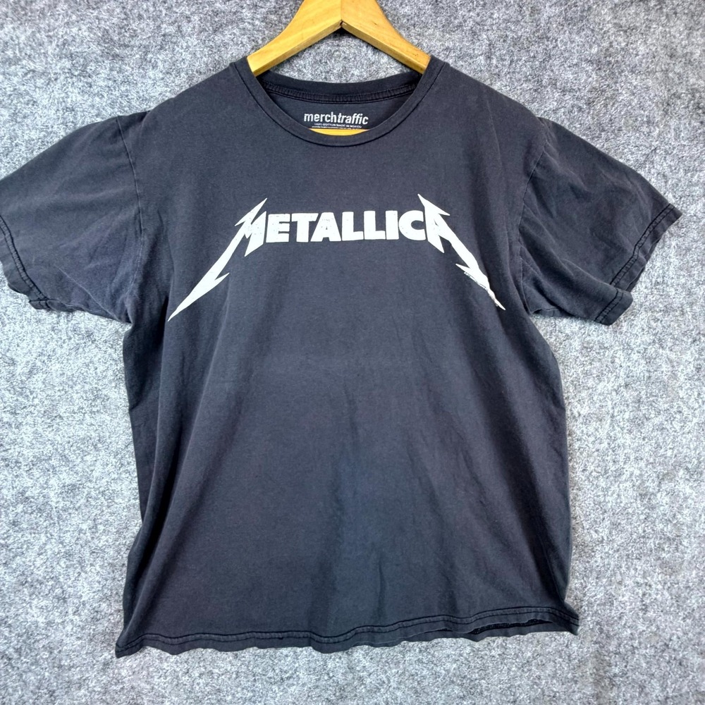 Metallica Merch Traffic T-Shirt Men Large Black Cotton Classic Graphic Crew Neck